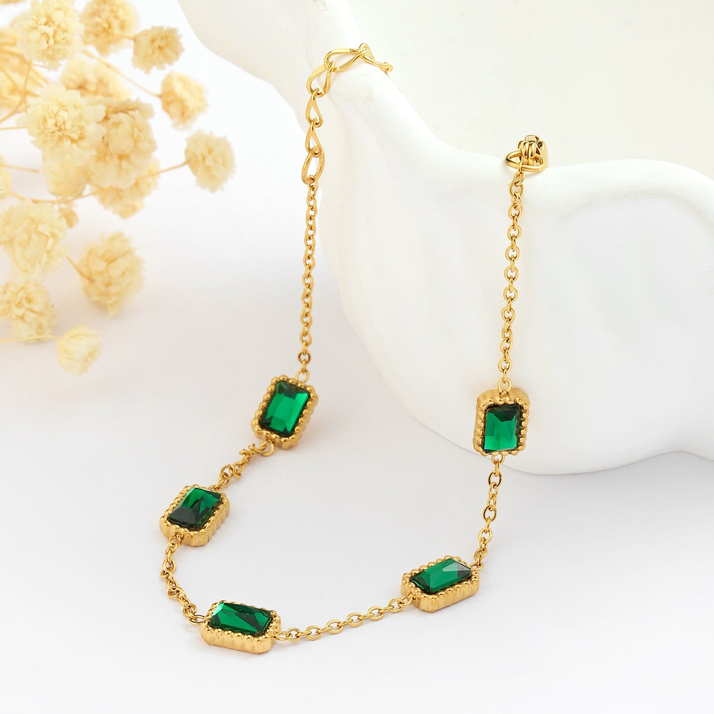 Tales of Emerald Gem Bracelet