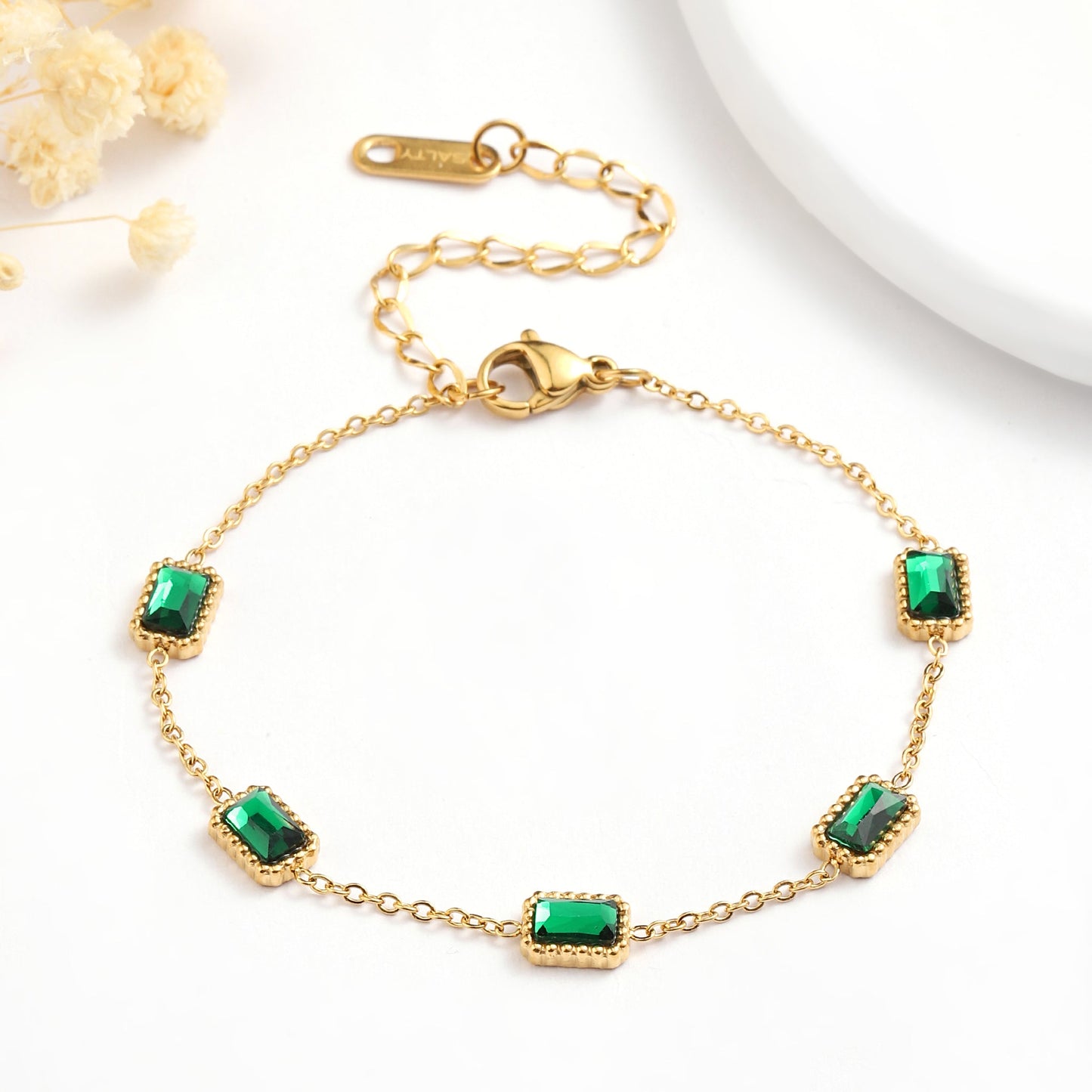 Tales of Emerald Gem Bracelet