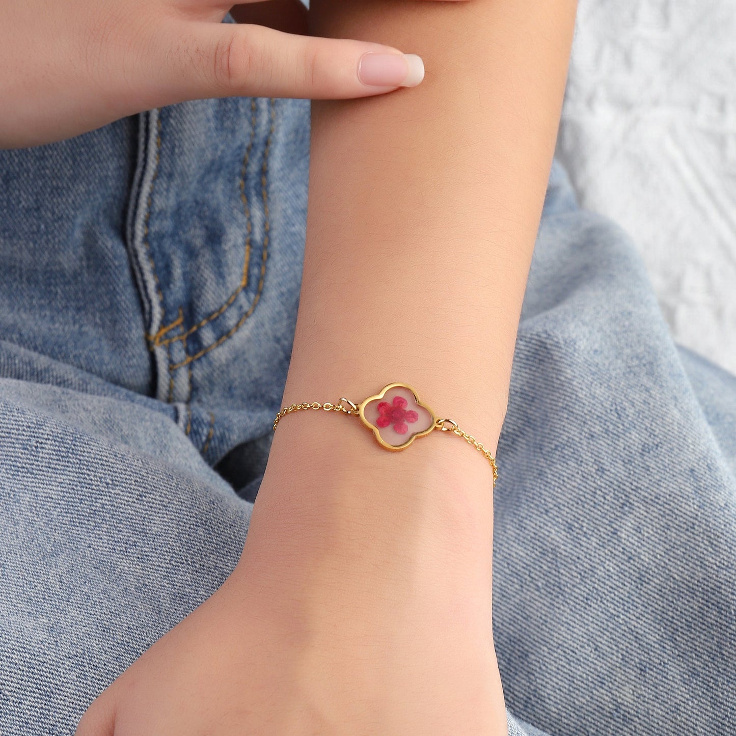 Tranquil Resin Gold Bracelet