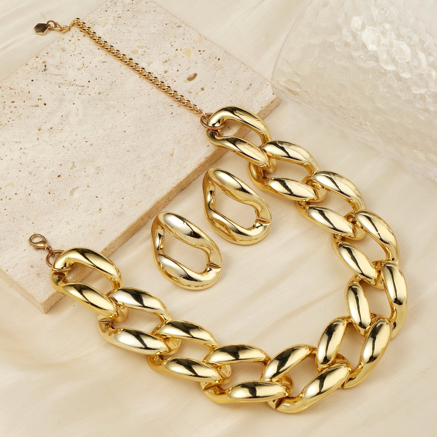 Chunky Chic Golden Necklace and Earrings