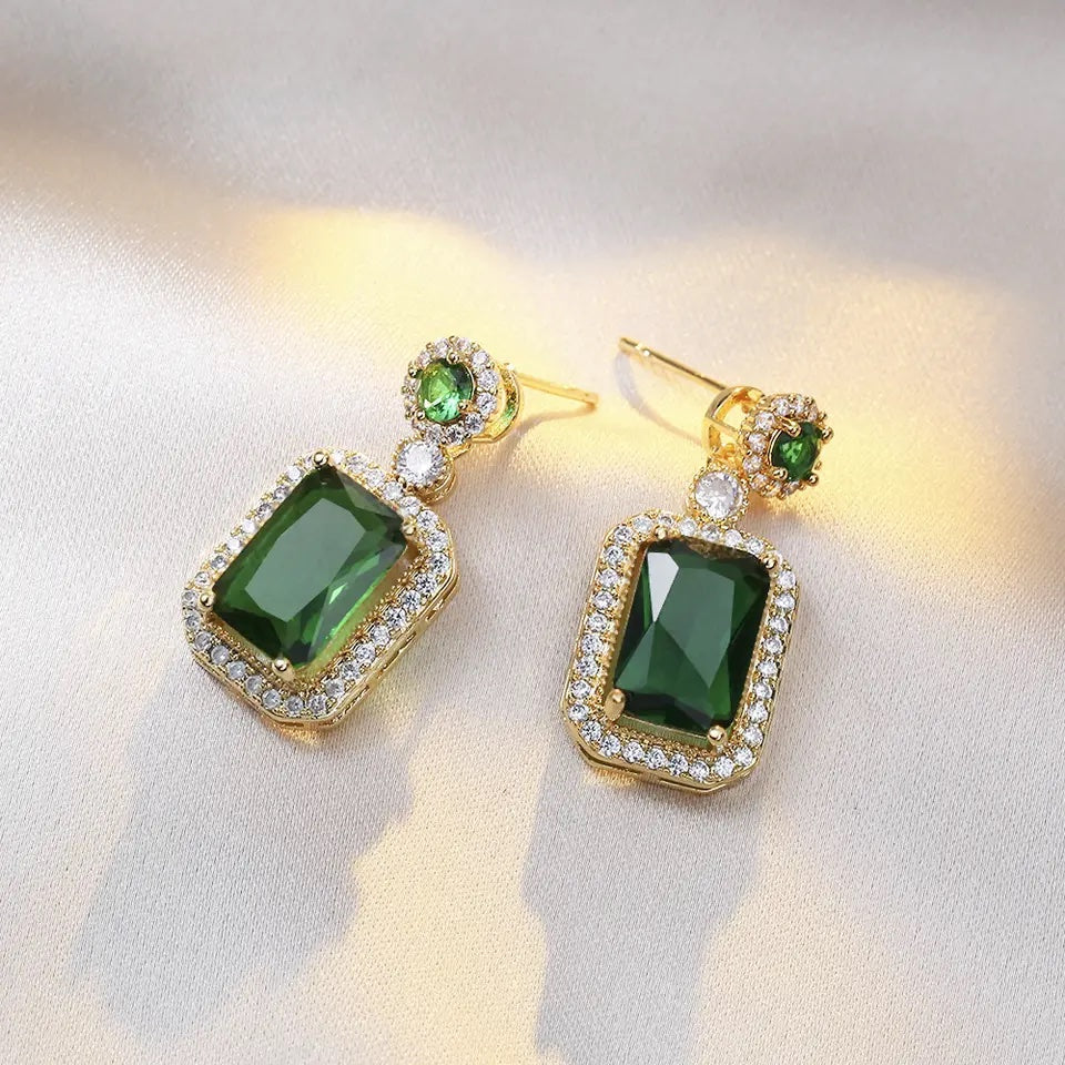 Avery Emerald Crystal Earring