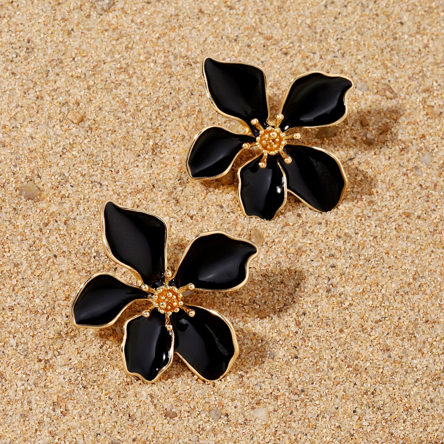 Colossal Black Luxury Gold Earring