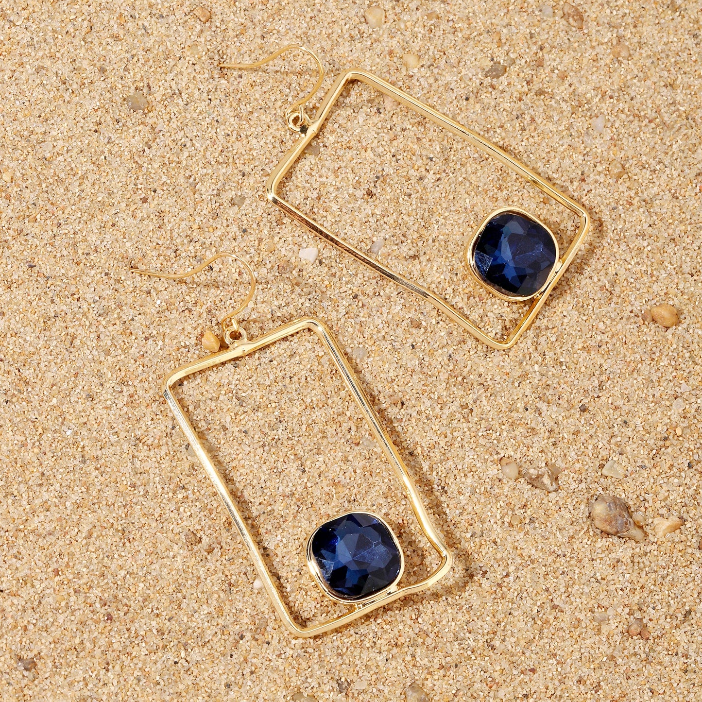 Chuffed Sapphire Gold Earring