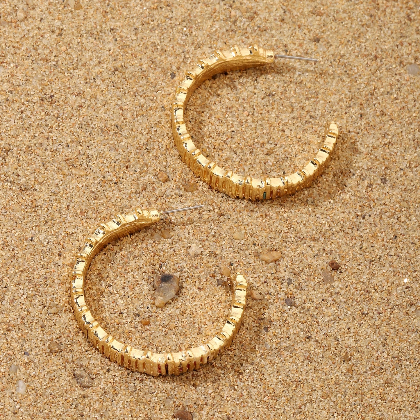 Supple Luxury Gold Hoop Earring