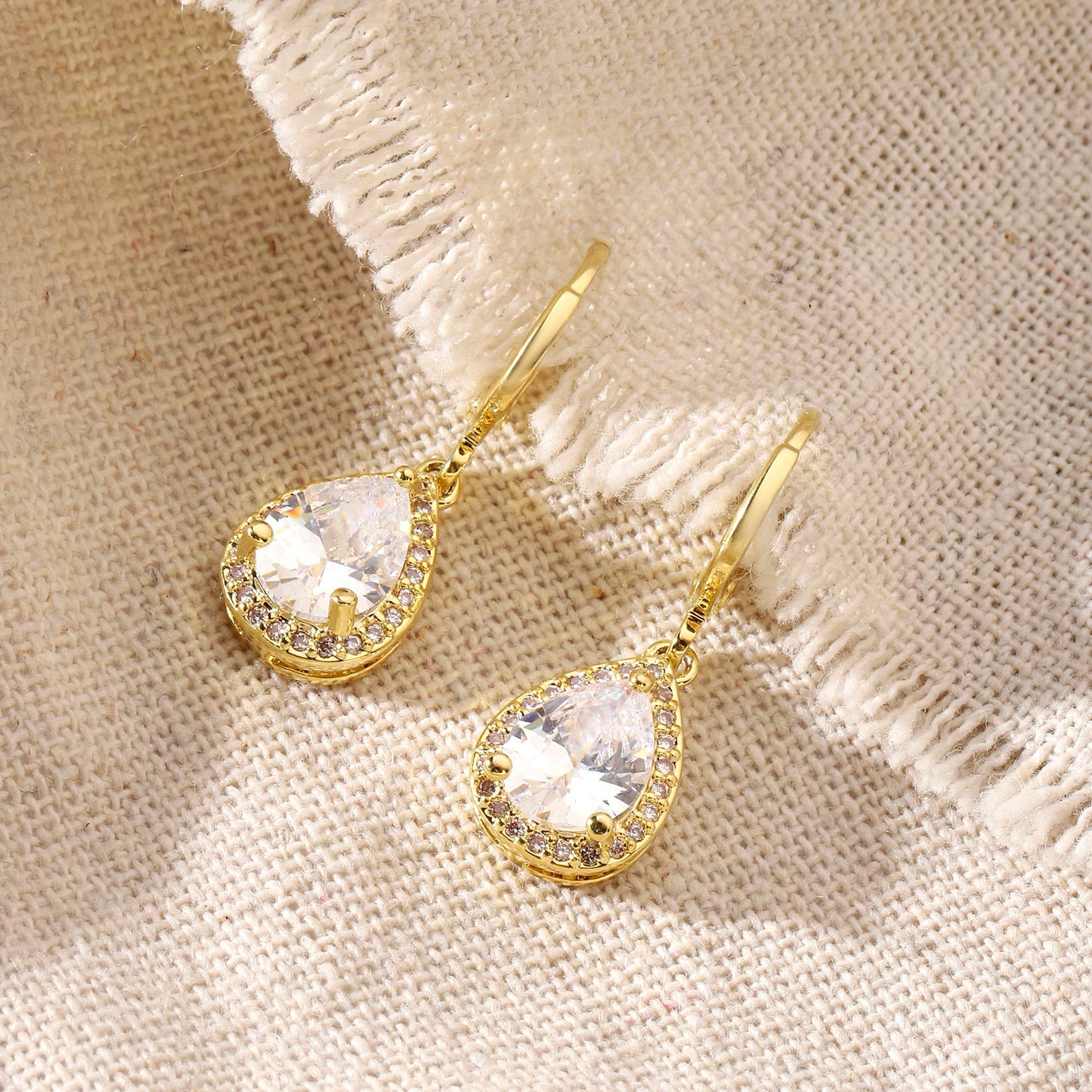 Aven Drop Crystal Earring