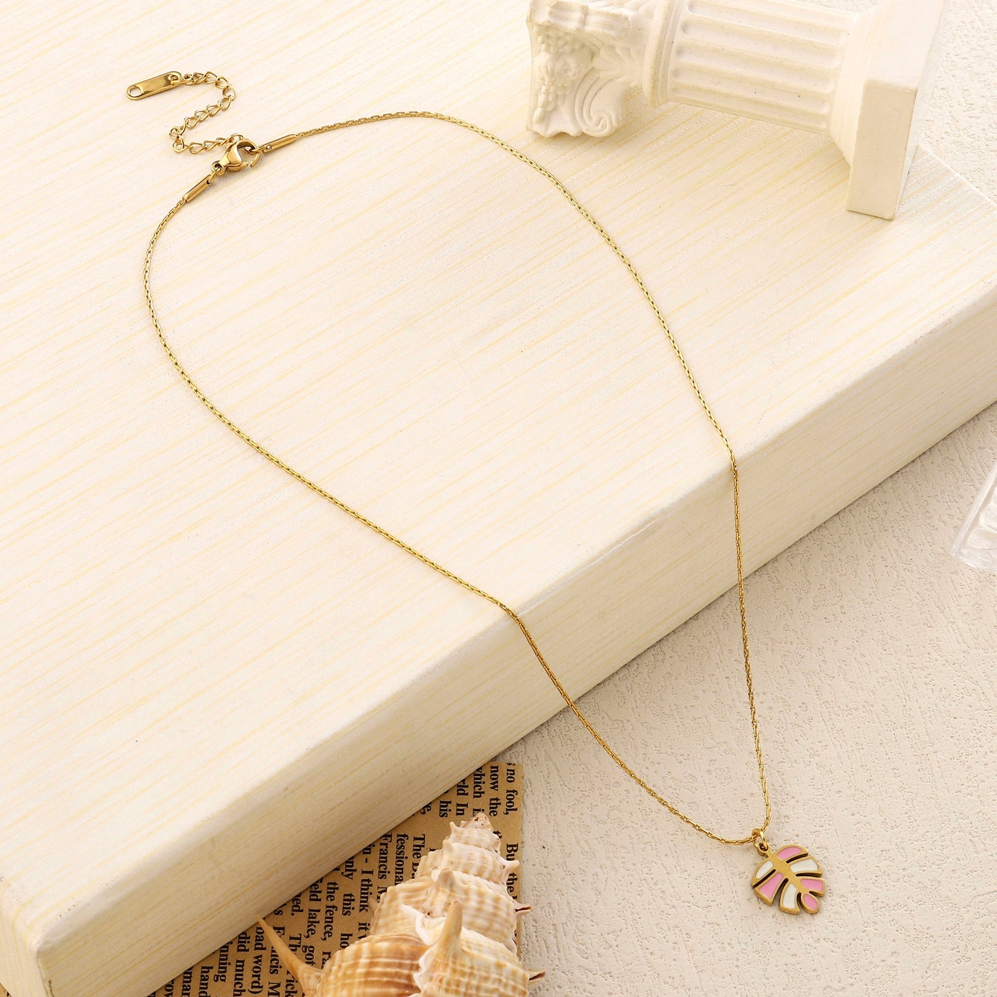 Autum Leaf Peach White Necklace