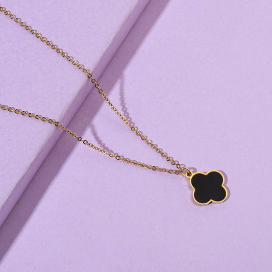 Black Beauty Clover Gold Necklace