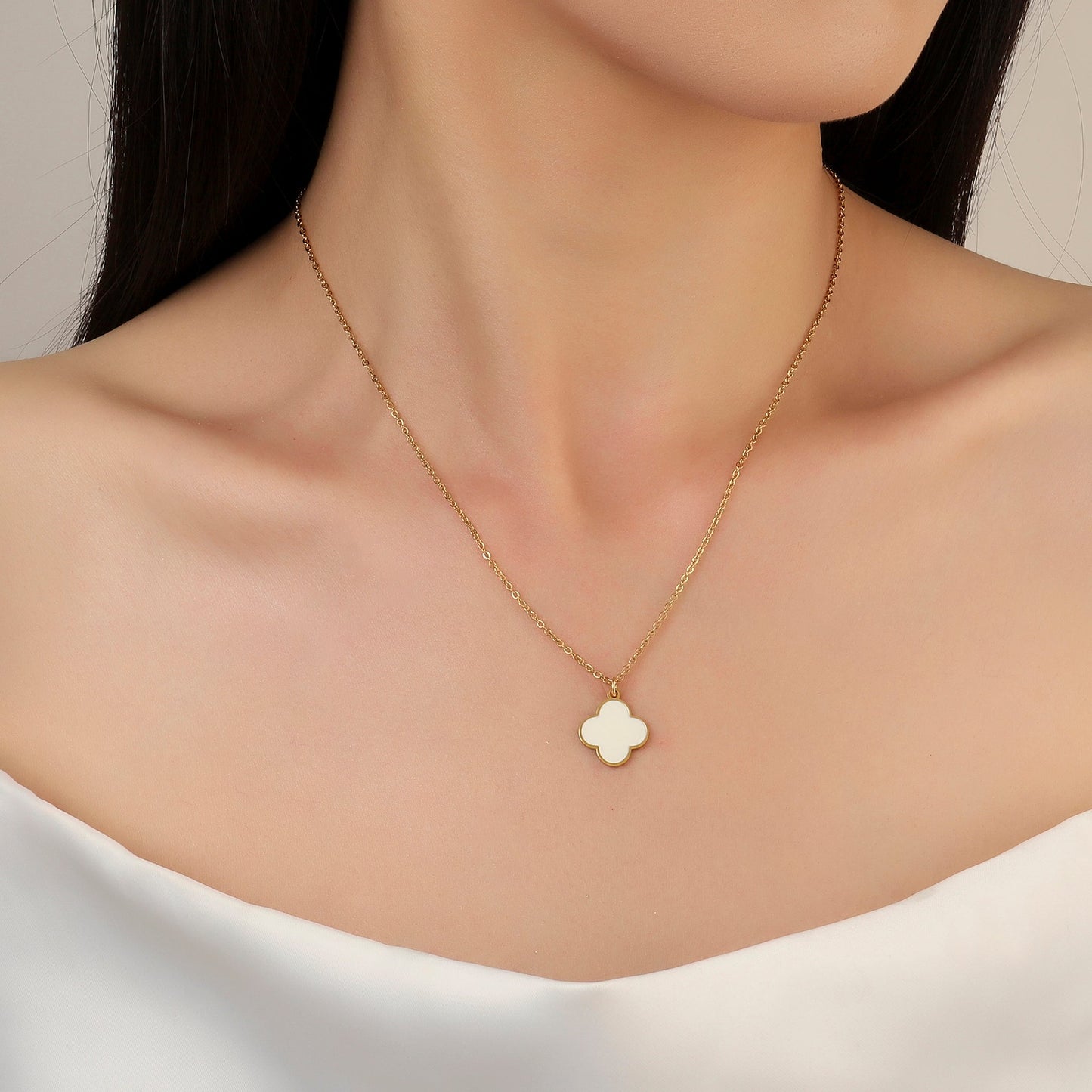 Vanilla Clover Gold Necklace