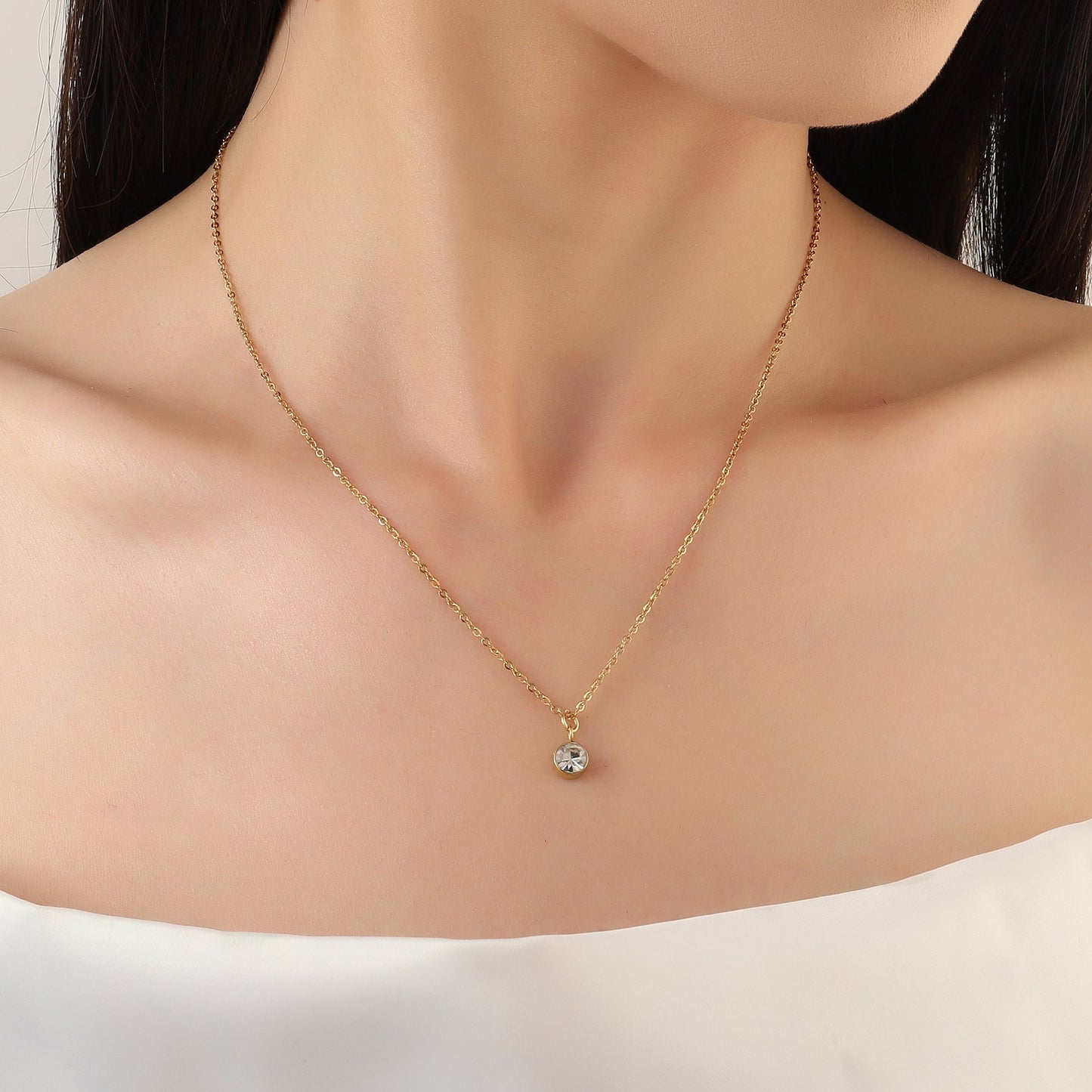 White Solitaire Gold Necklace