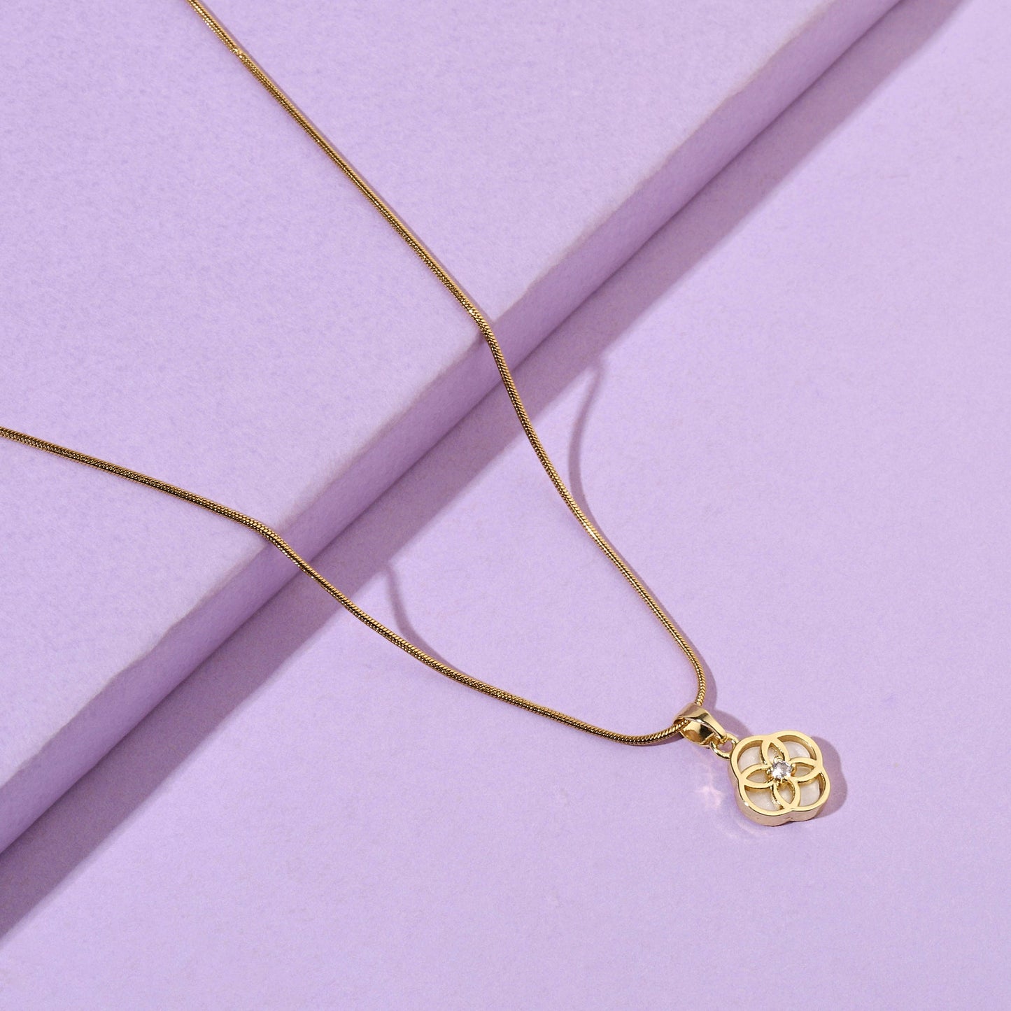 Baby Clover Gold Necklace