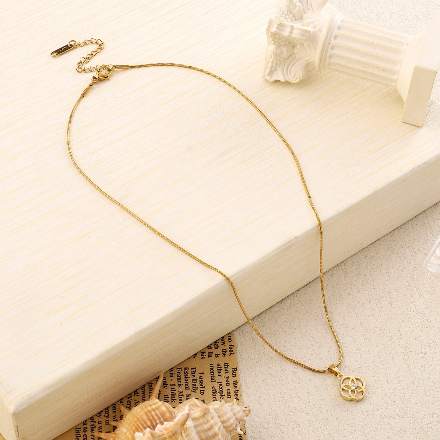 Baby Clover Gold Necklace