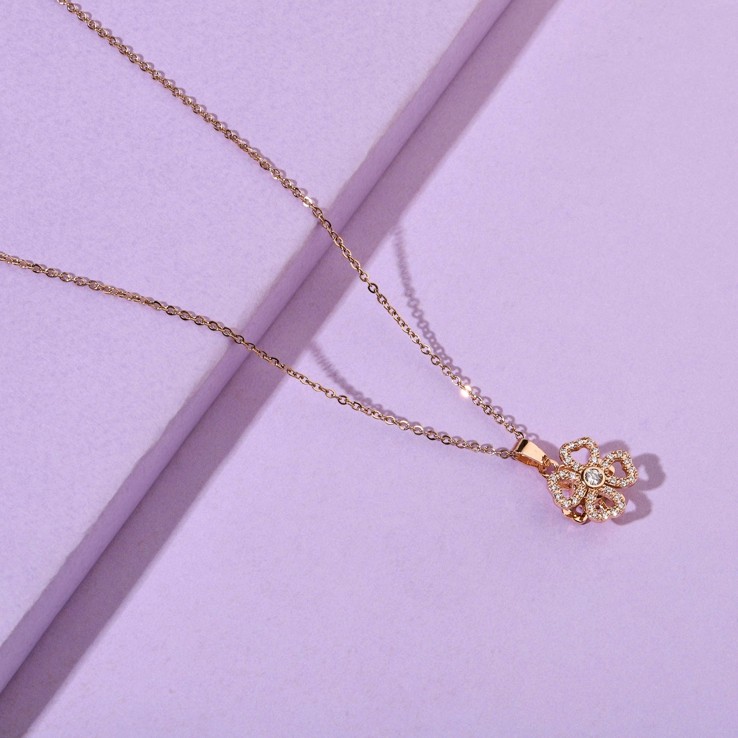 Vyara Clover Rosegold Necklace