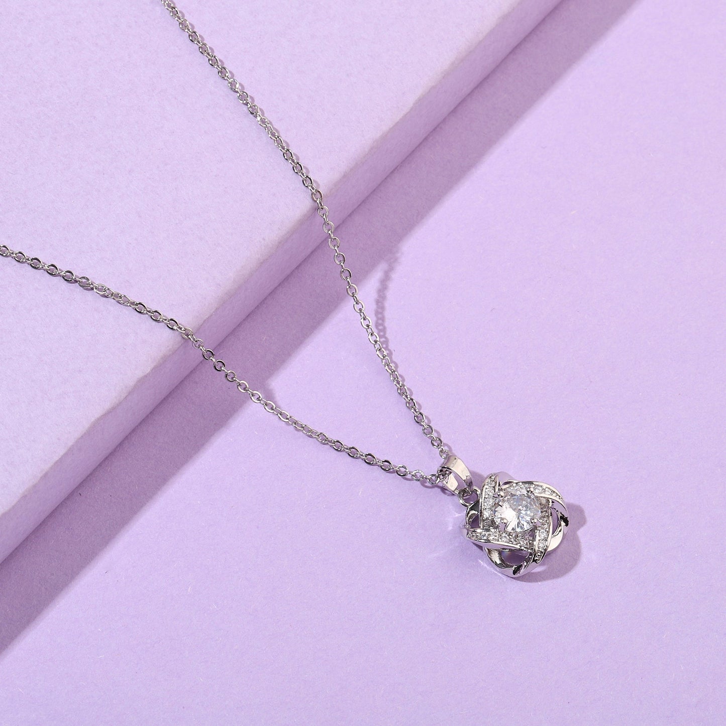 Warpped Solitaire Silver Necklace