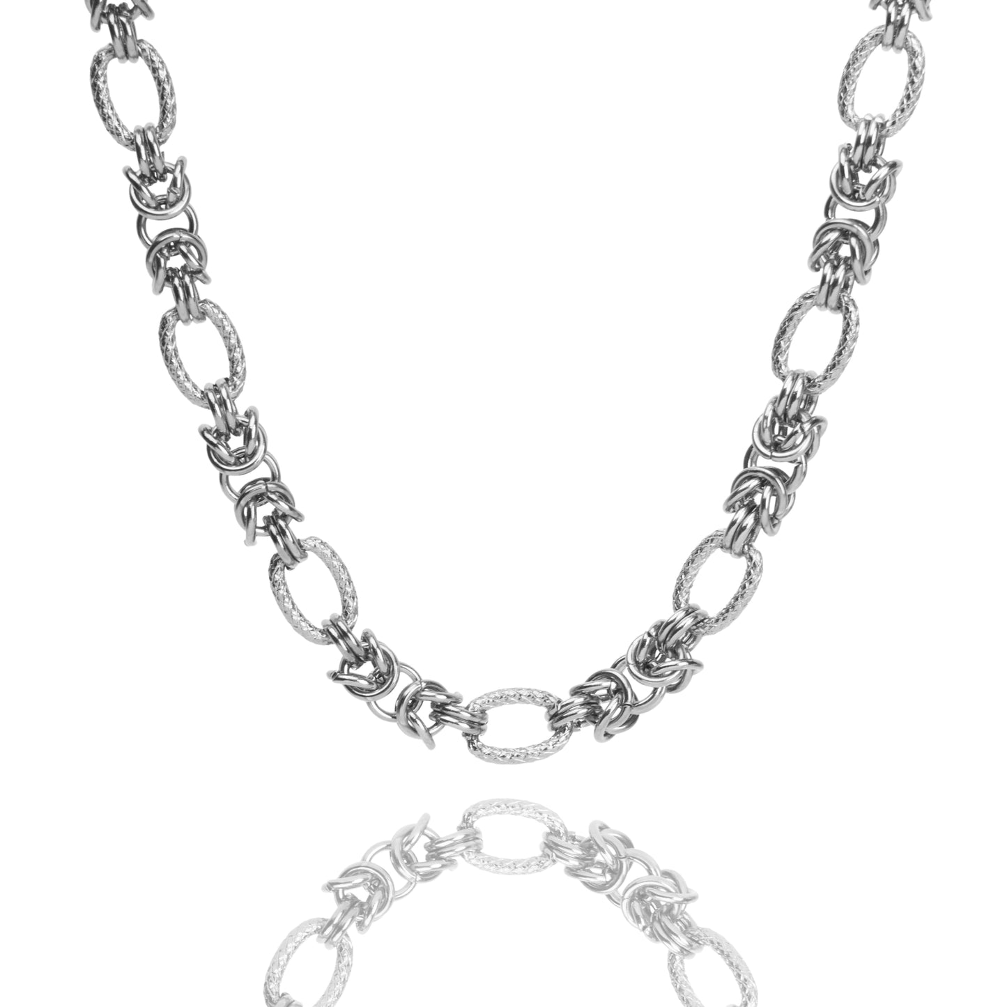 Chic Link Silver Necklace