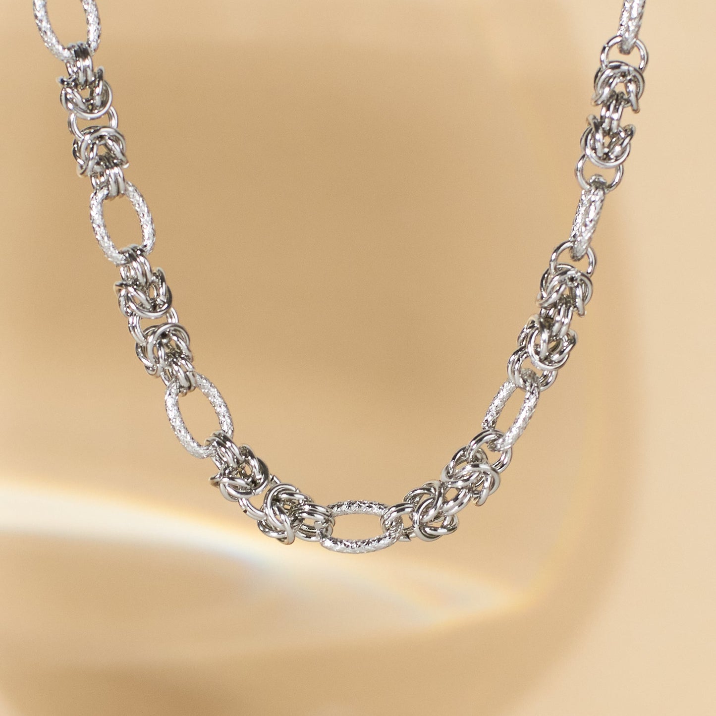 Chic Link Silver Necklace