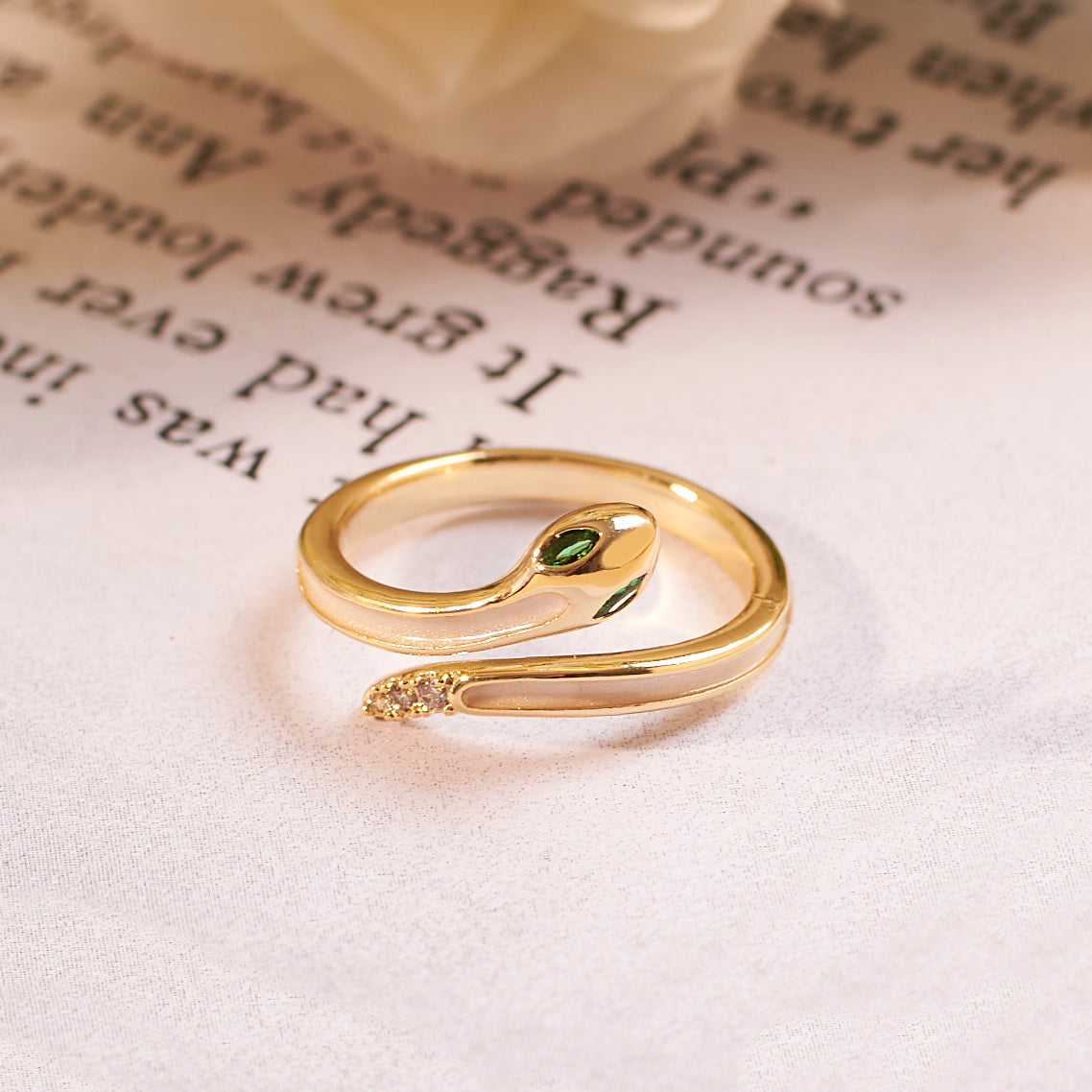 Alys Green Gold Ring